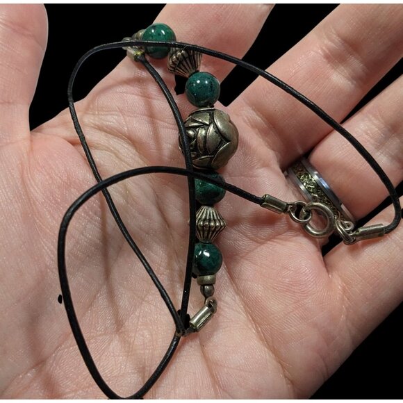 Floral Green Jasper And Silver Tone Beaded Necklace - Picture 3 of 6